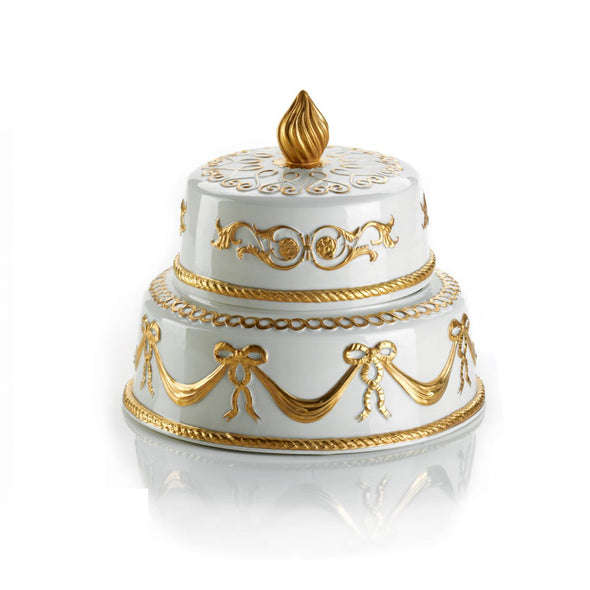 Chantilly Large Two tier Cake Scented Candle - White & Gold