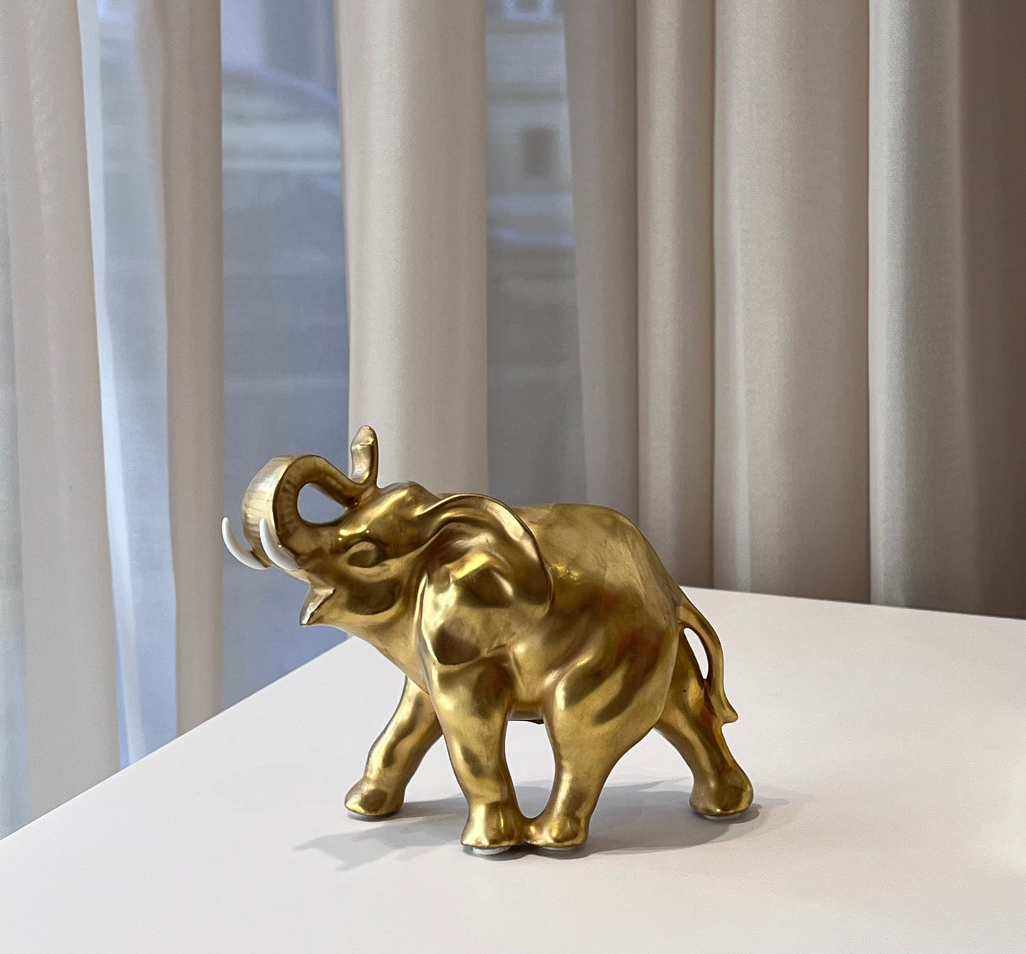 Small Elephant 2 Measure - Full Antique Gold